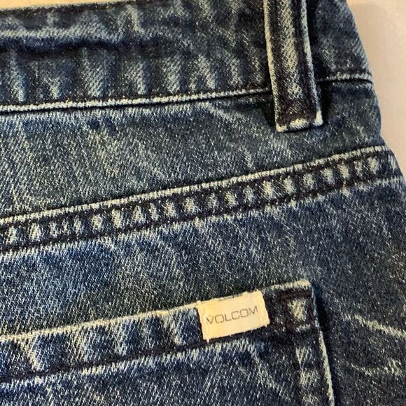 Volcom Stoned Shorts Denim Jean (no stretch) Raw Hem JuniorSz 3 Gorgeous - Picture 6 of 6